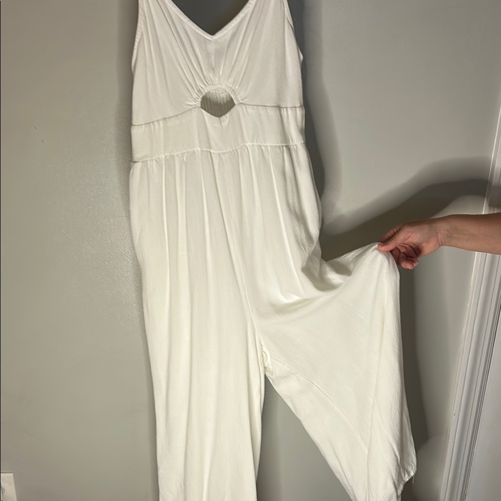 Elegant White Jumpsuit
